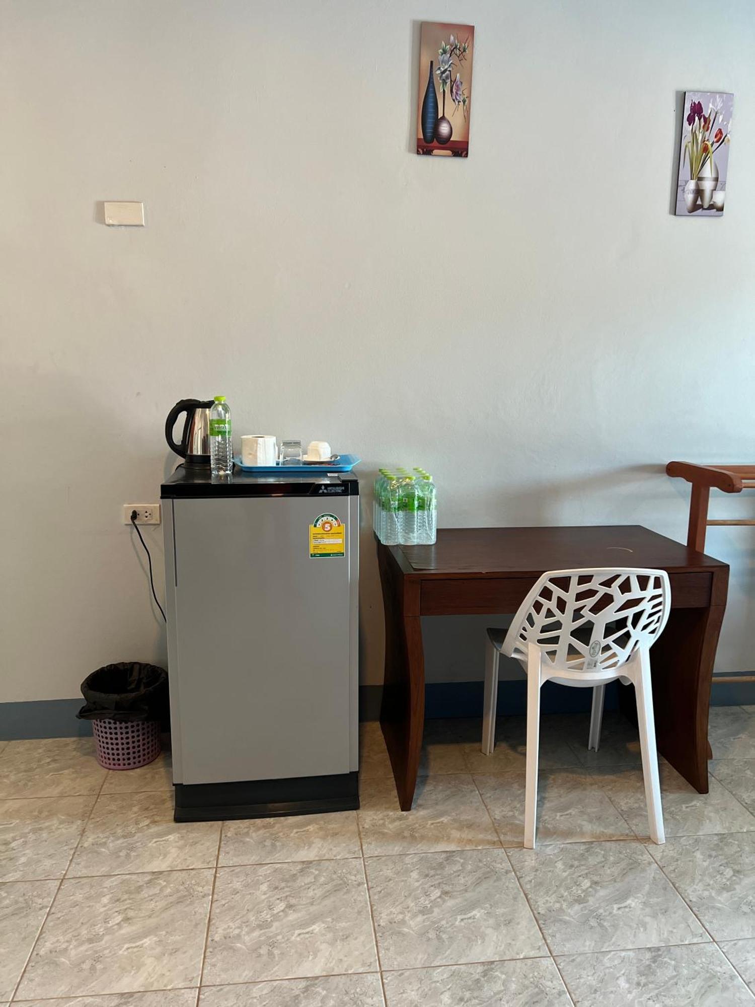Nare Guest House Koh Lanta Bagian luar foto